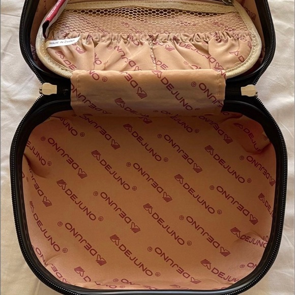 Cheetah print hardshell makeup case - Picture 2 of 2